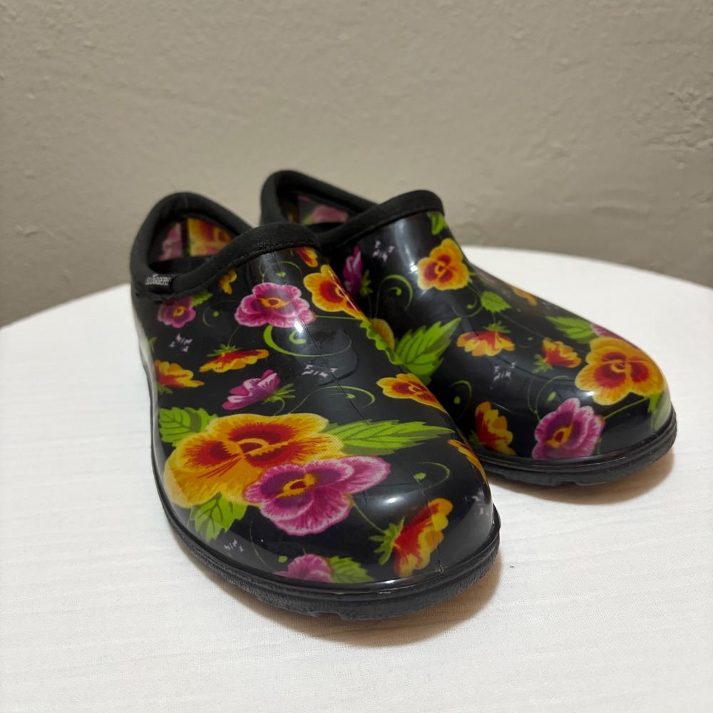 Sloggers Waterproof Garden Shoes Womens Size 6 Black Pansy Floral Slip On Mules